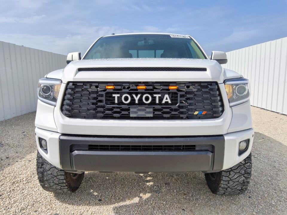 2016 Toyota Tundra VIN 5TFSW5F19GX200946 COPART salvage auction — MINOR DENT/SCRATCHES, FL - CERTIFICATE OF TITLE (P), sold $6,700 on 2026-07-21 (photo 5)