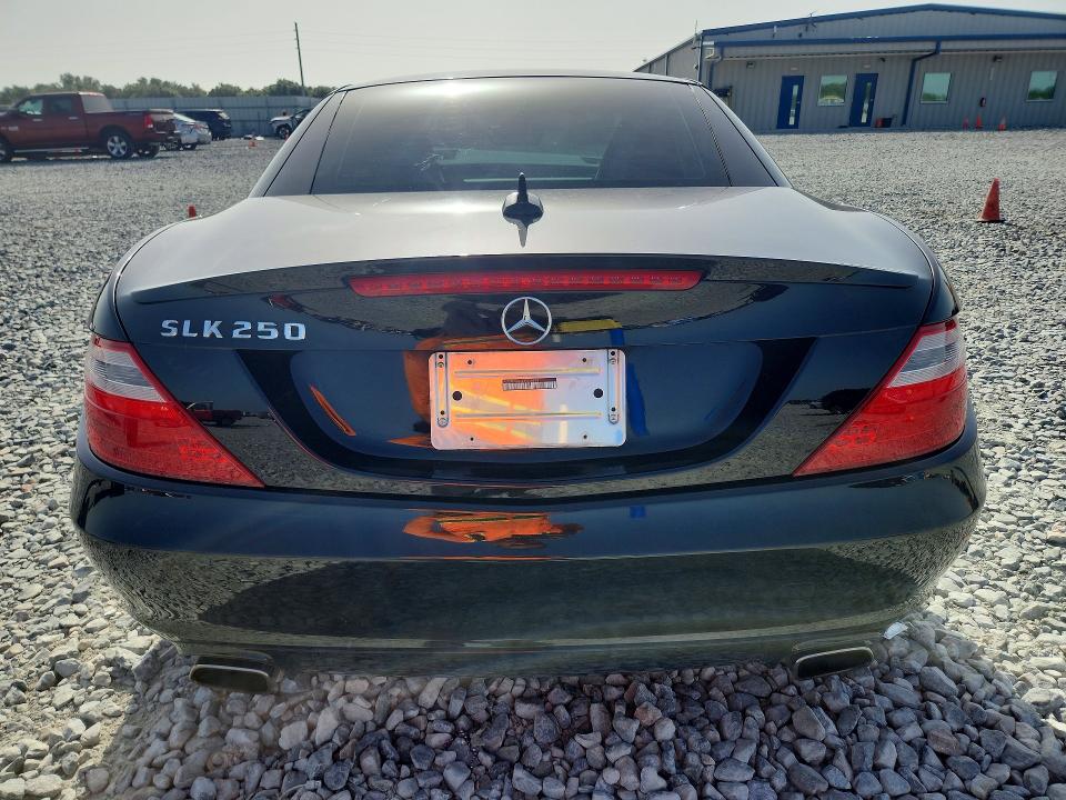 2013 Mercedes-benz Slk-klasse VIN WDDPK4HA3DF058528 COPART salvage auction — FRONT END, FL - CERT OF TITLE SLVG REBUILDABLE, sold $15 on 2026-07-31 (photo 6)