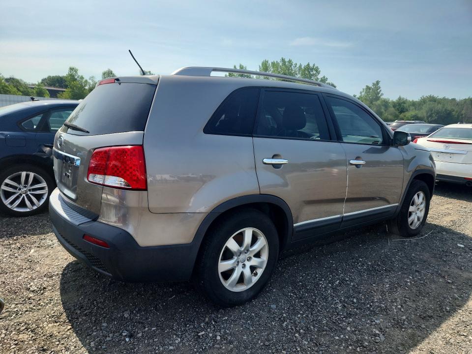 2013 Kia Sorento VIN 5XYKT3A6XDG416772 COPART salvage auction — MECHANICAL, Ma - Certificate Of Title, sold $675 on 2026-07-22 (photo 3)
