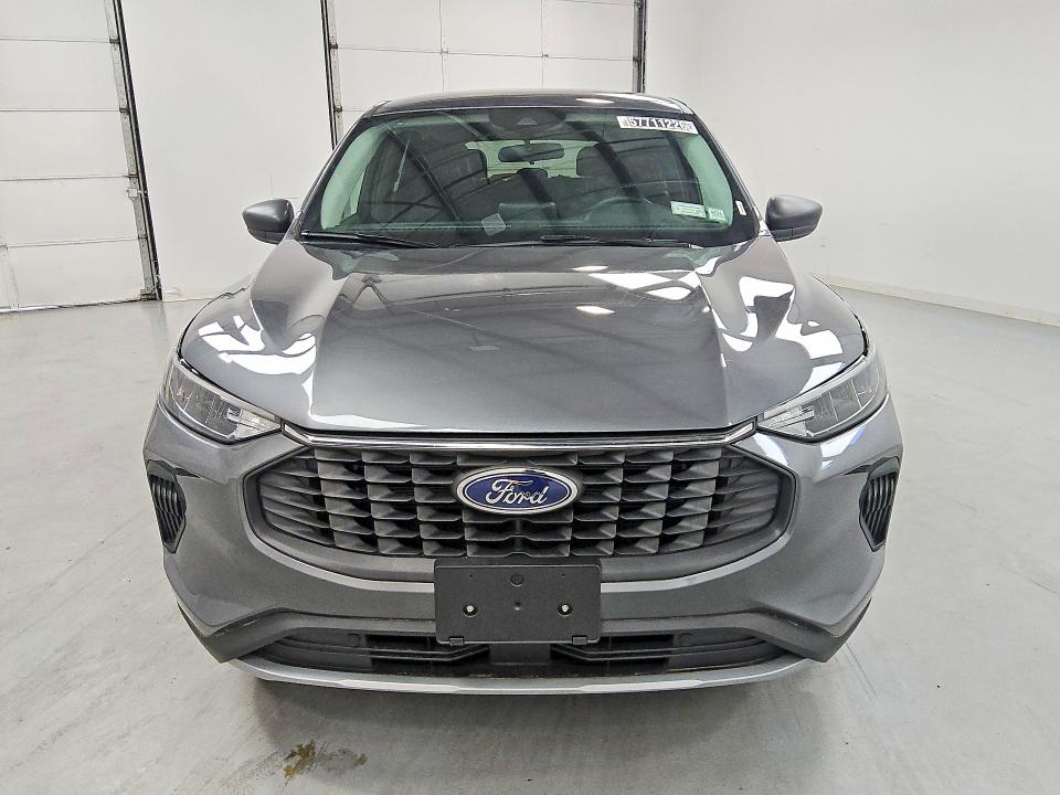 2024 Ford Escape VIN 1FMCU0GN2RUA28435 COPART salvage auction — NORMAL WEAR, NY - CERTIFICATE OF TITLE, sold $16,300 on 2026-07-09 (photo 5)