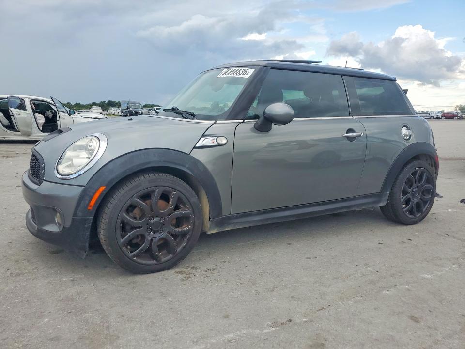 2008 Mini Cooper VIN WMWMF73598TT86697 COPART salvage auction — NORMAL WEAR, TN - CERTIFICATE OF TITLE, sold $575 on 2026-07-20 (photo 1)