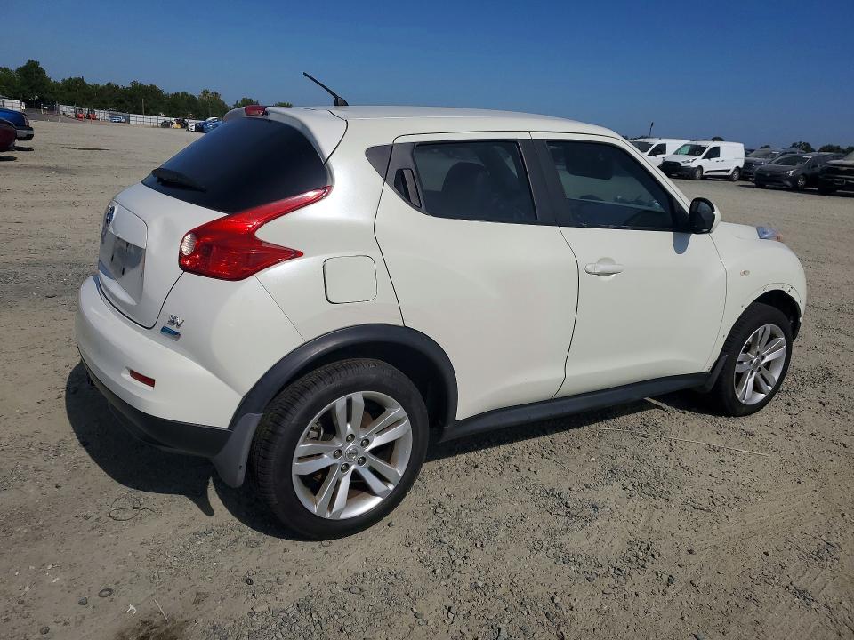 2011 Nissan Juke VIN JN8AF5MR8BT000293 COPART salvage auction — MINOR DENT/SCRATCHES, Ca - Cert Of Title-Salvaged, sold $375 on 2026-07-28 (photo 3)