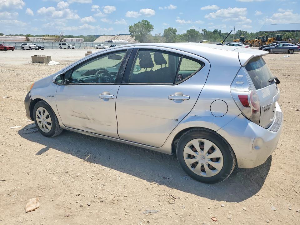2013 Toyota Prius VIN JTDKDTB32D1533246 COPART salvage auction — REAR END, Ks - Dealer Only Clean Title, sold $775 on 2026-07-28 (photo 2)