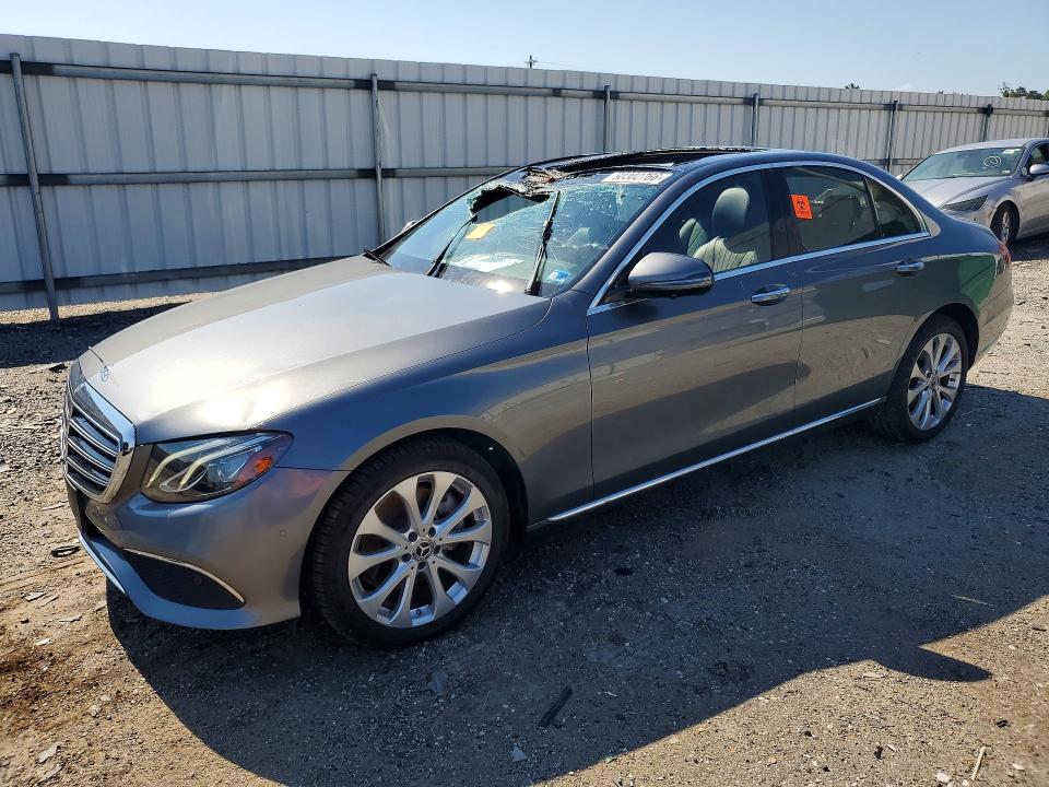 2019 Mercedes-benz VIN WDDZF4KB0KA626985 COPART salvage auction — ROOF, Va - Cert Of Title - Salvage, sold $9,800 on 2026-07-29 (photo 1)