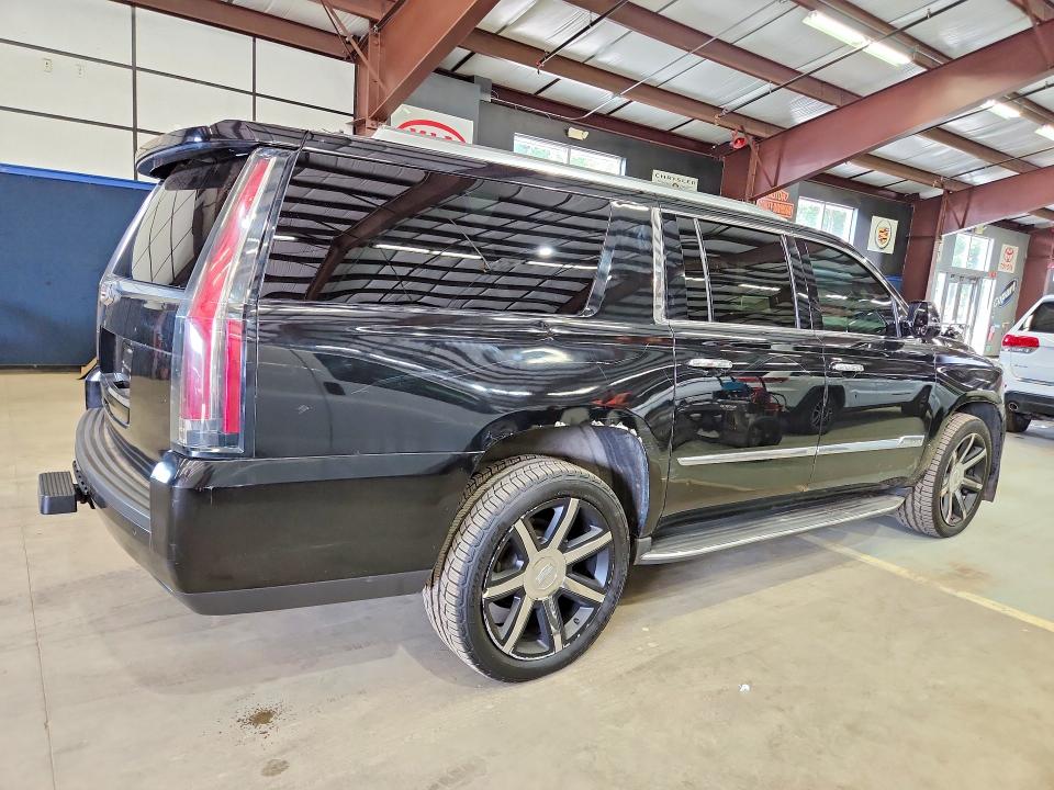 2015 Cadillac Escalade esv VIN 1GYS4SKJ9FR726128 COPART salvage auction — MINOR DENT/SCRATCHES, Ny - Certificate Of Title (P), sold $6,900 on 2026-07-30 (photo 3)