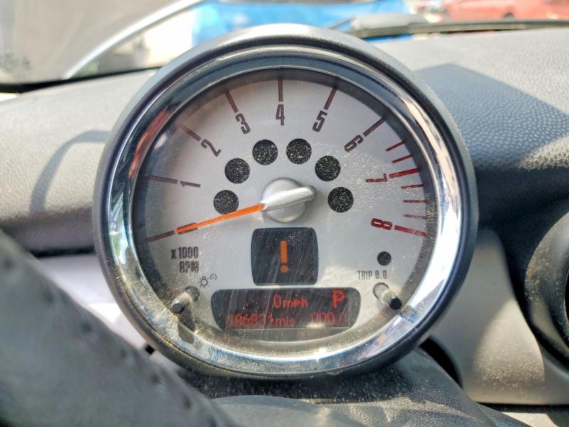 2011 Mini Cooper VIN WMWSU3C56BT092882 COPART salvage auction — FRONT END, Ga - Certificate Of Title, sold $250 on 2026-07-31 (photo 9)