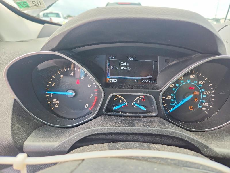 2015 Ford Escape VIN 1FMCU0GX2FUA22101 COPART salvage auction — MINOR DENT/SCRATCHES, La - Cert Of Title-Reconstructed, sold $700 on 2026-07-29 (photo 9)