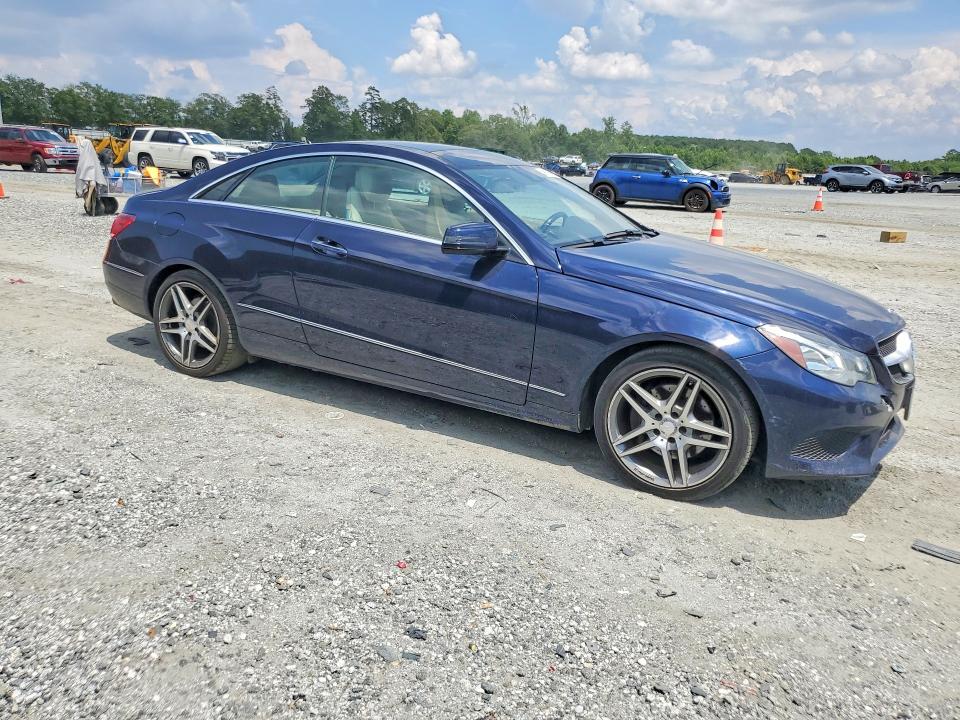 2014 Mercedes-benz E-klasse VIN WDDKJ5KB4EF273521 COPART salvage auction — MINOR DENT/SCRATCHES, Salvage Title, sold $4,300 on 2026-07-29 (photo 4)