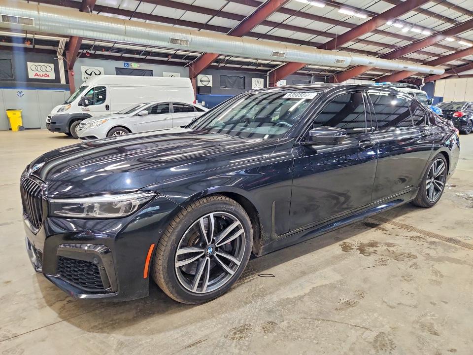 2021 BMW 7er VIN WBA7U2C07MCF68499 COPART salvage auction — MINOR DENT/SCRATCHES, PA - CERT OF TITLE (P), sold $25,000 on 2026-08-20 (photo 1)