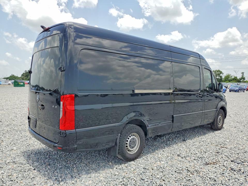 2019 Mercedes-benz Sprinter VIN WD4PF1CD1KP148918 COPART salvage auction — SIDE, Fl - Certificate Of Title (P), sold $2,350 on 2026-07-22 (photo 3)