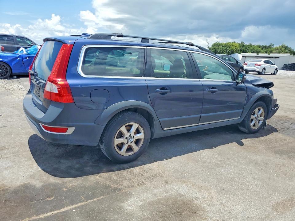 2013 Volvo VIN YV4952BL4D1161587 COPART salvage auction — FRONT END, Fl - Cert Of Title Slvg Rebuildable, sold $15 on 2026-07-27 (photo 3)