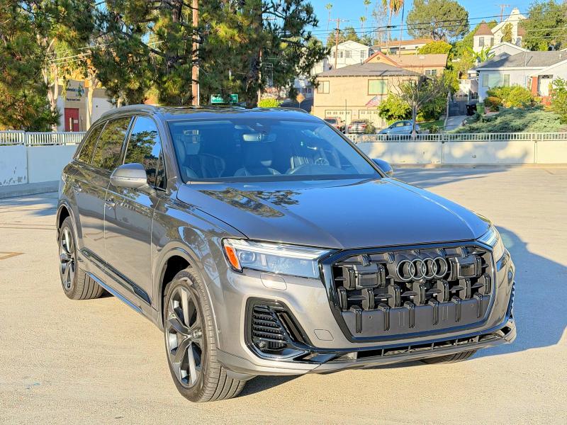 2025 Audi Q7 VIN WA1LVBF78SD005015 COPART salvage auction — NORMAL WEAR, Tx - Salvage Vehicle Title (P), sold $27,500 on 2026-08-24 (photo 1)