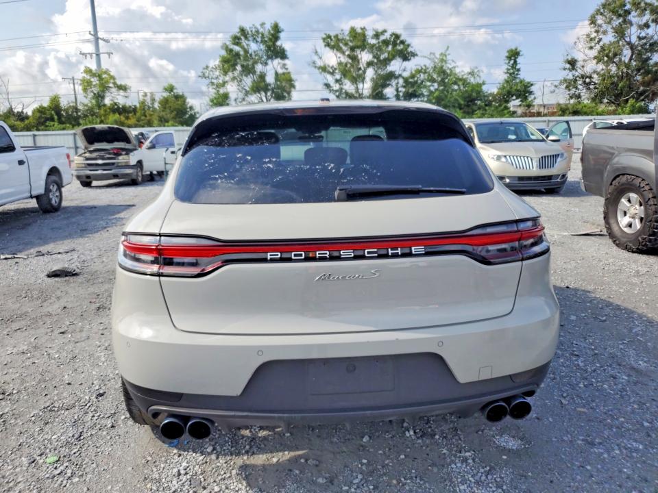 2021 Porsche Macan VIN WP1AB2A59MLB36229 COPART salvage auction — MINOR DENT/SCRATCHES, Fl - Certificate Of Title, sold $22,500 on 2026-08-14 (photo 6)