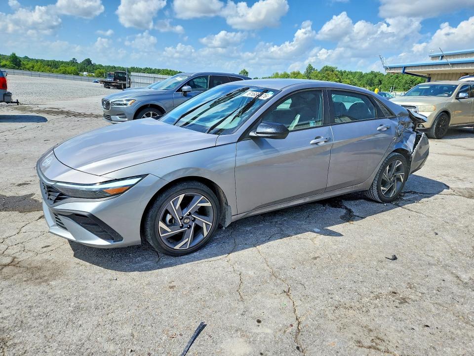 2025 Hyundai Elantra VIN KMHLM4DG1SU050039 — COPART salvage auction photo
