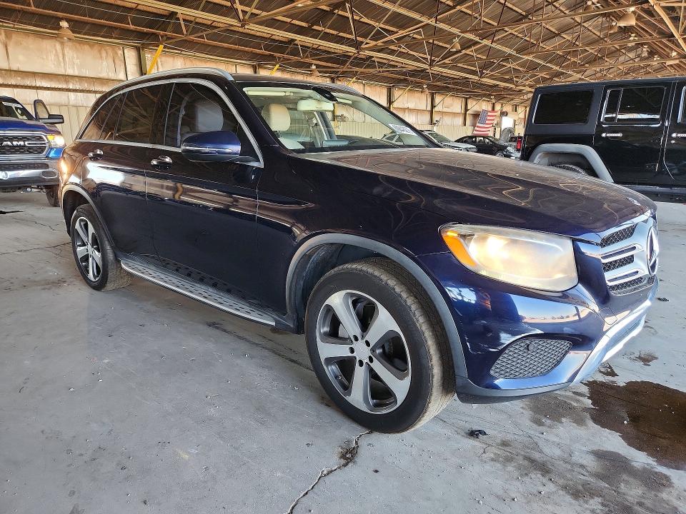 2016 Mercedes-benz Glc VIN WDC0G4JB9GF072884 COPART salvage auction — NORMAL WEAR, NJ - CERTIFICATE OF TITLE, sold $5,200 on 2026-08-10 (photo 4)