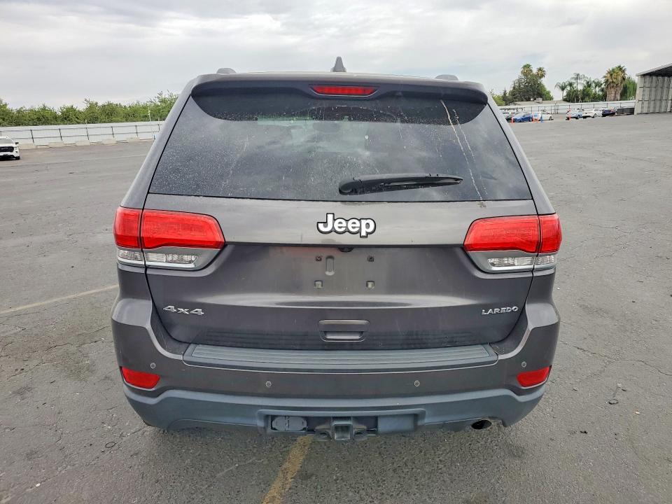 2017 Jeep Cherokee VIN 1C4RJFAG8HC772677 COPART salvage auction — UNDERCARRIAGE, CA - SALVAGE CERTIFICATE, sold $3,250 on 2026-08-10 (photo 6)