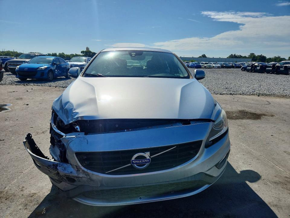 2017 Volvo VIN YV126MFL4H2431418 COPART salvage auction — FRONT END, Fl - Cert Of Title Slvg Rebuildable, sold $2,250 on 2026-07-22 (photo 5)