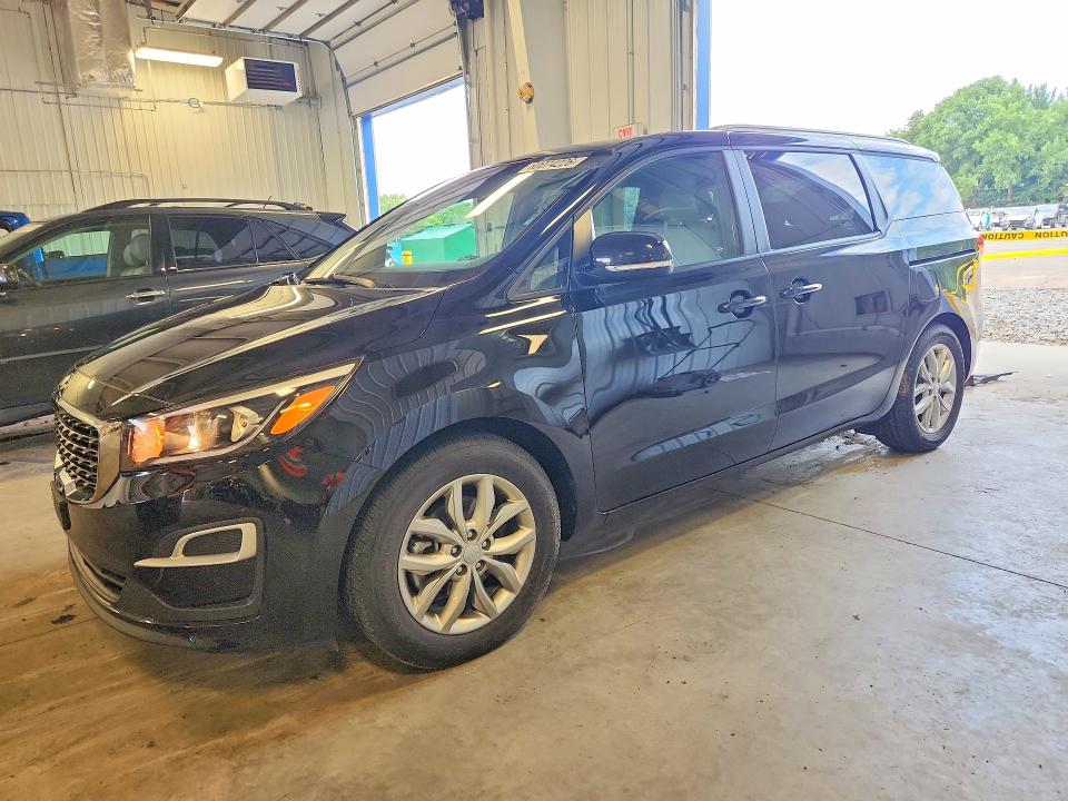 2020 Kia SEDONA VIN KNDMB5C18L6642206 COPART salvage auction — SIDE, MN - CERT OF TITLE-SALVAGE, sold $250 on 2026-07-28 (photo 1)
