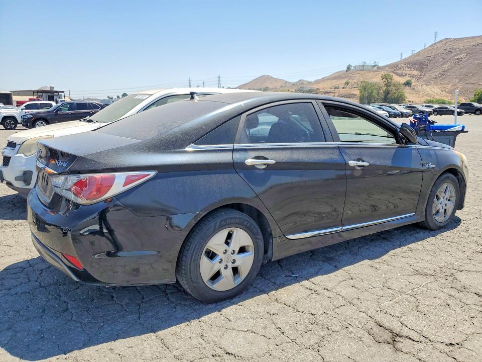 2012 Hyundai Sonata VIN KMHEC4A43CA042047 COPART salvage auction — MINOR DENT/SCRATCHES, Az - Cert Of Title-Restored Salvage, sold $450 on 2026-07-16 (photo 3)