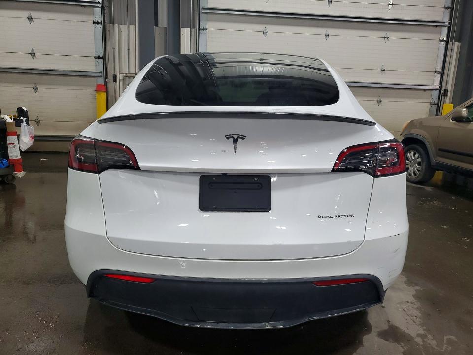 2023 Tesla Model y VIN 7SAYGDEE7PA086381 COPART salvage auction — SIDE, Mn - Cert Of Title-Salvage, sold $3,700 on 2026-08-18 (photo 6)