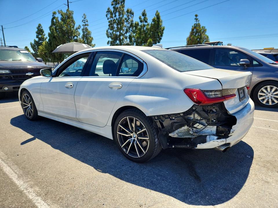 2019 BMW 3er VIN WBA5R1C57KAJ99390 COPART salvage auction — REAR END, Ca - Salvage Certificate, sold $4,650 on 2026-07-28 (photo 2)