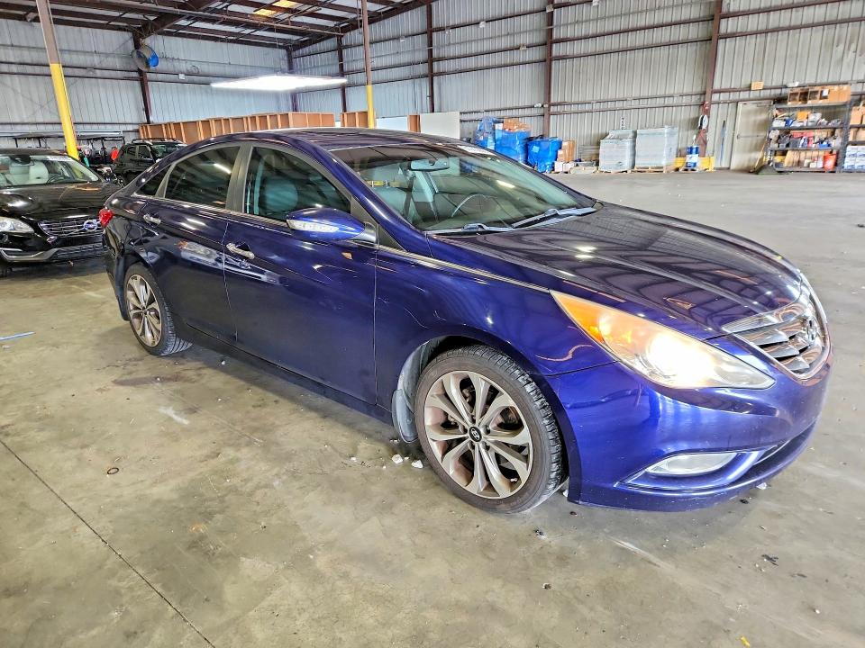 2013 Hyundai Sonata VIN 5NPEC4AB2DH650641 COPART salvage auction — NORMAL WEAR, FL - CERTIFICATE OF TITLE, sold $700 on 2026-07-27 (photo 4)