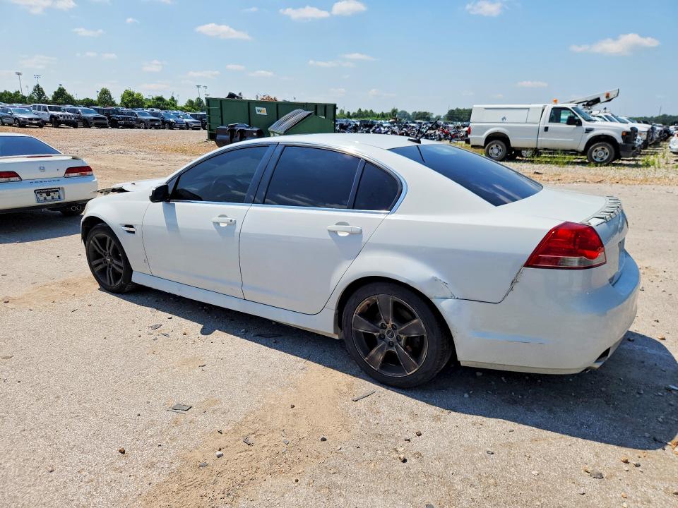 2008 Pontiac G8 VIN 6G2ER57718L130933 COPART salvage auction — FRONT END, Mo - Certificate Of Title, sold $575 on 2026-07-24 (photo 2)