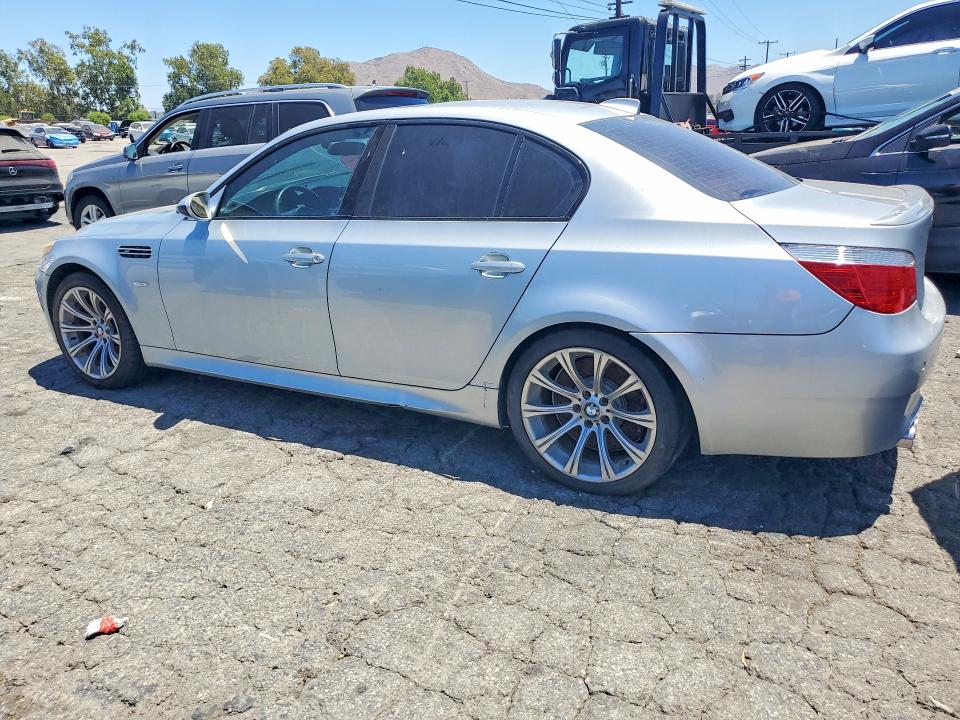 2006 BMW M5 VIN WBSNB93556B583179 COPART salvage auction — MINOR DENT/SCRATCHES, CA - DIS/DLR/EXP ONLY CLEAN TITLE (P), sold $8,100 on 2026-08-18 (photo 2)