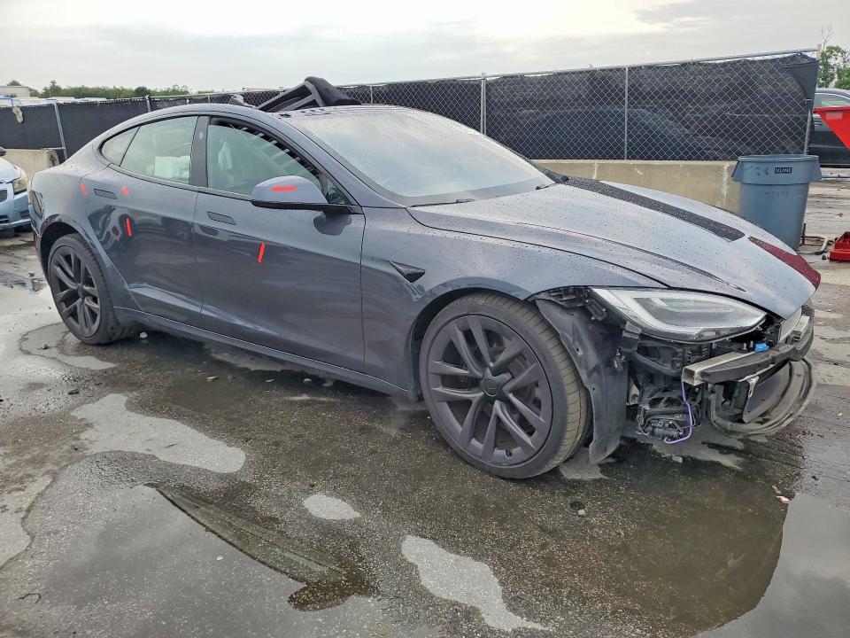 2021 Tesla Model s VIN 5YJSA1E5XMF434160 COPART salvage auction — PARTIAL REPAIR, Fl - Cert Of Title Slvg Rebuildable, sold $11,100 on 2026-09-03 (photo 4)