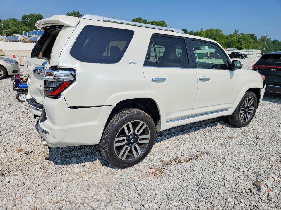 2020 Toyota 4runner VIN JTEBU5JR8L5823477 COPART salvage auction — REAR END, OH - CERT OF TITLE-SALVAGE, sold $11,800 on 2026-07-28 (photo 3)