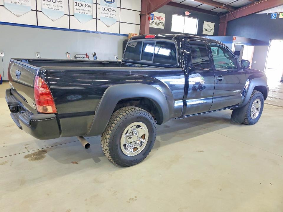 2015 Toyota Tacoma VIN 5TFUU4EN2FX125065 COPART salvage auction — MINOR DENT/SCRATCHES, Vt - Certificate Of Title (P), sold $1,550 on 2026-07-30 (photo 3)