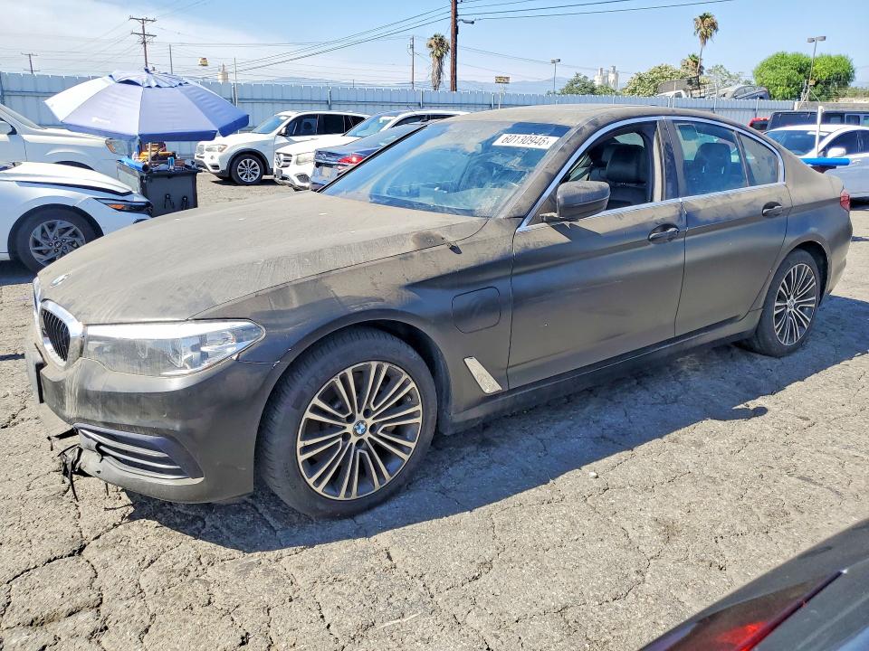 2020 BMW 5er VIN WBAJA9C07LB399822 COPART salvage auction — MINOR DENT/SCRATCHES, CA - DIS/DLR/EXP ONLY CLEAN TITLE, sold $5,200 on 2026-07-30 (photo 1)