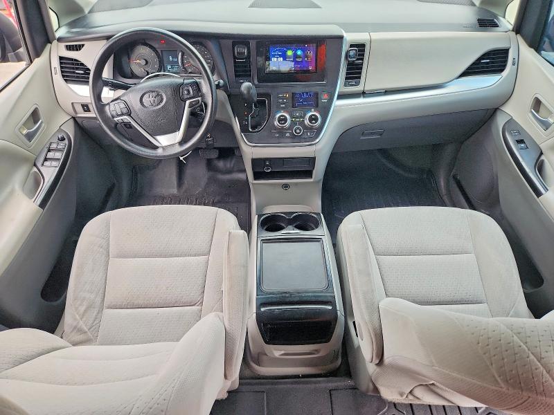 2015 Toyota Sienna VIN 5TDJK3DCXFS097167 COPART salvage auction — MINOR DENT/SCRATCHES, NY - CERTIFICATE OF TITLE, sold $4,700 on 2026-07-22 (photo 8)