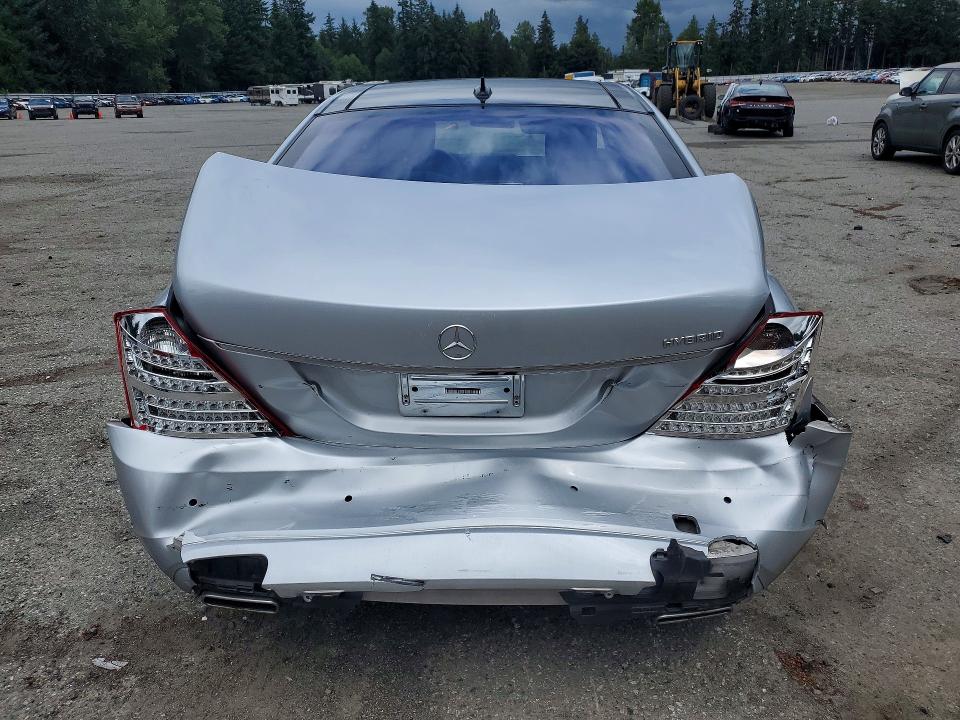 2010 Mercedes-benz S class VIN WDDNG9FB7AA300554 COPART salvage auction — REAR END, WA - BILL OF SALE, sold $550 on 2026-08-17 (photo 6)
