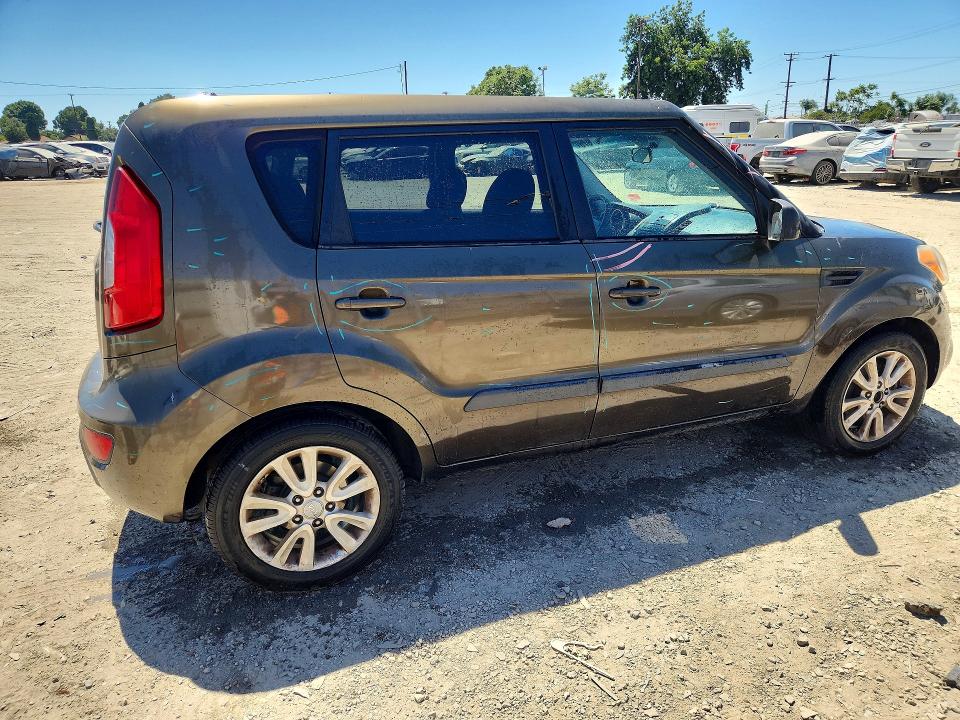 2012 Kia Soul VIN KNDJT2A6XC7371821 COPART salvage auction — VANDALISM, Ca - Salvage Certificate, sold $450 on 2026-07-16 (photo 3)