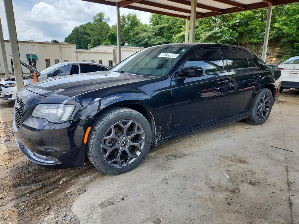 2018 Chrysler 300 VIN 2C3CCAGG6JH267268 COPART salvage auction — NORMAL WEAR, AL - CERTIFICATE OF TITLE, sold $825 on 2026-07-28 (photo 1)