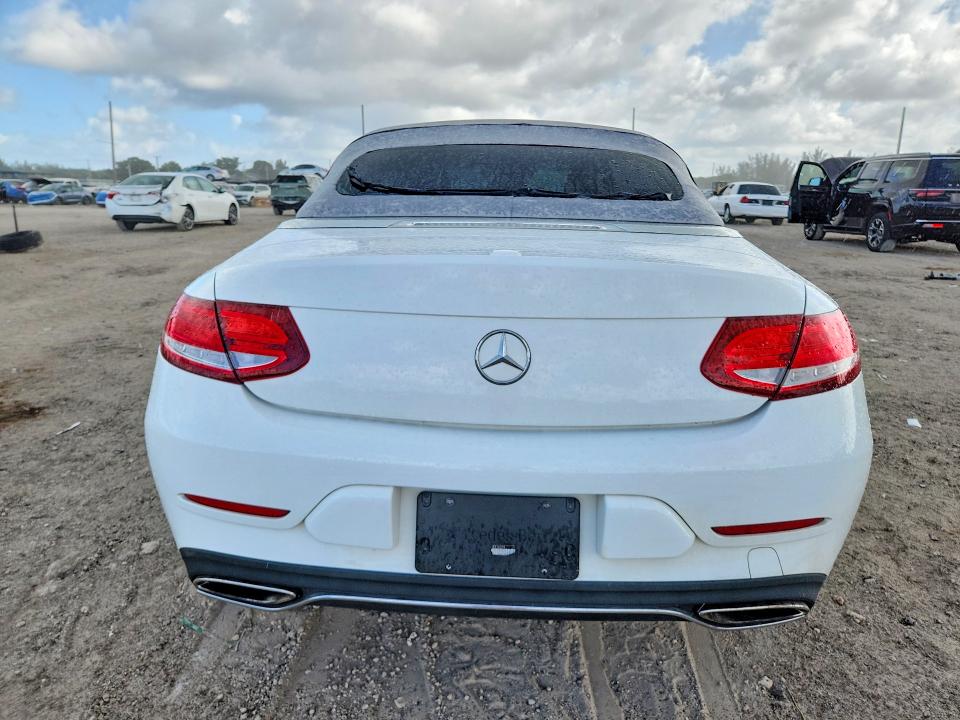 2017 Mercedes-benz C-klasse VIN WDDWK4JB6HF518379 COPART salvage auction — MINOR DENT/SCRATCHES, GA - CERTIFICATE OF TITLE, sold $12,800 on 2026-07-28 (photo 6)