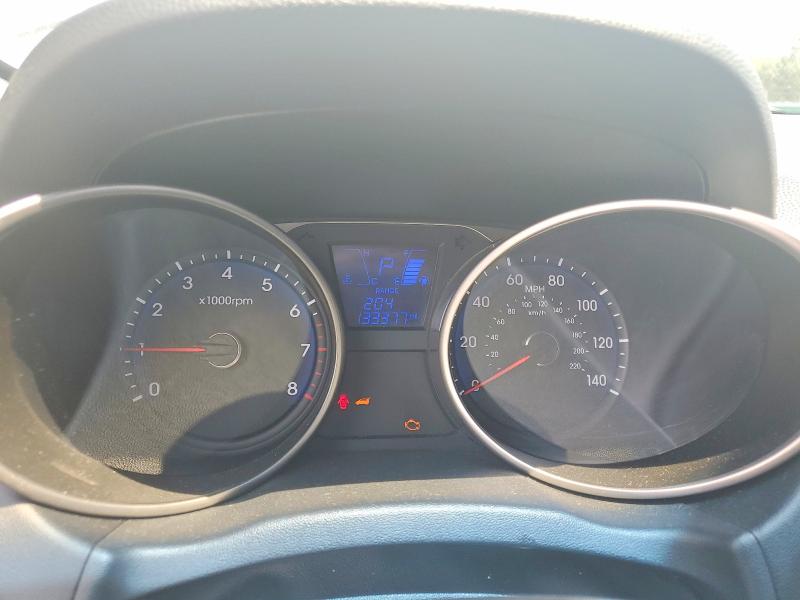 2011 Hyundai Tucson VIN KM8JU3AC1BU272888 COPART salvage auction — FRONT END, CO - DIS/DLR/EXP ONLY CLEAN TITLE, sold $1,550 on 2026-07-09 (photo 9)