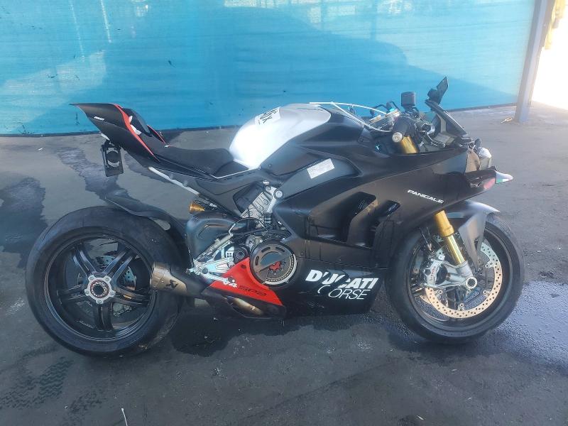 2023 Ducati Panigale VIN ZDMDAGWW1PB003950 — COPART salvage auction photo