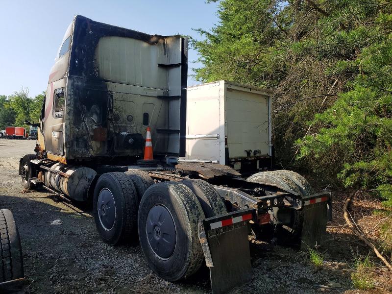 2022 International Lt VIN 3HSDZAPRXNN133775 COPART salvage auction — BURN, In - Certificate Of Title (P), sold $550 on 2026-07-07 (photo 3)