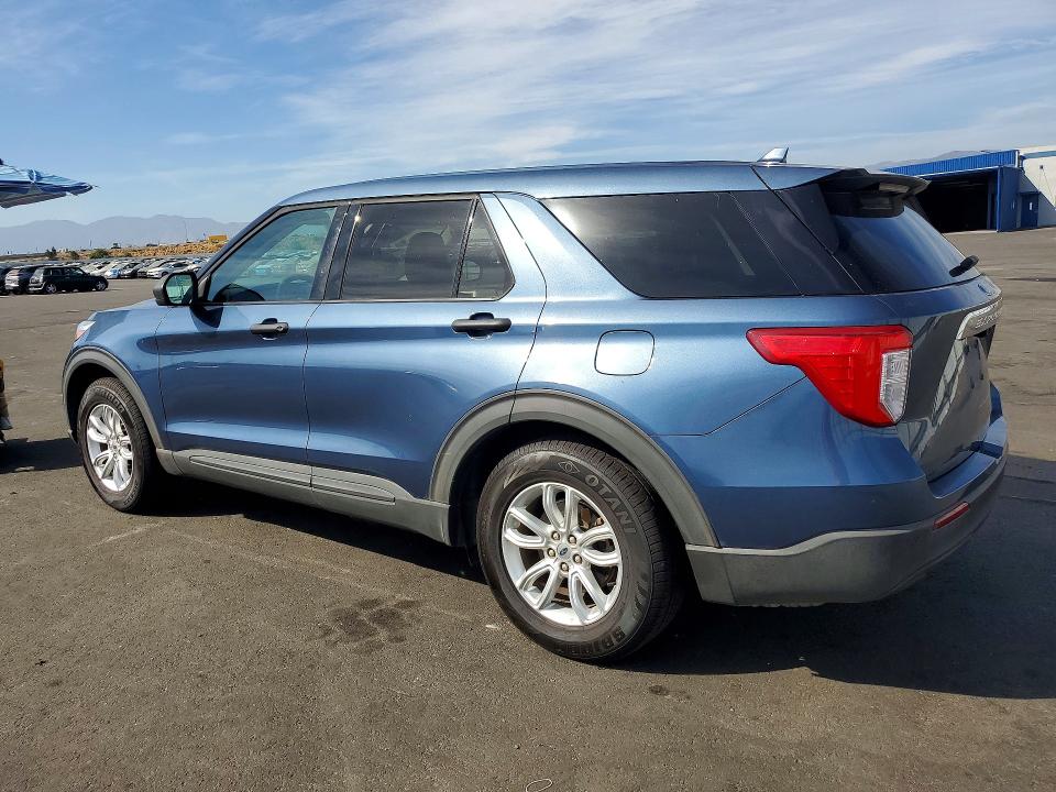 2020 Ford Explorer VIN 1FMSK7BH2LGB31081 COPART salvage auction — MINOR DENT/SCRATCHES, CA - DIS/DLR/EXP ONLY CLEAN TITLE (P), sold $7,100 on 2026-07-29 (photo 2)