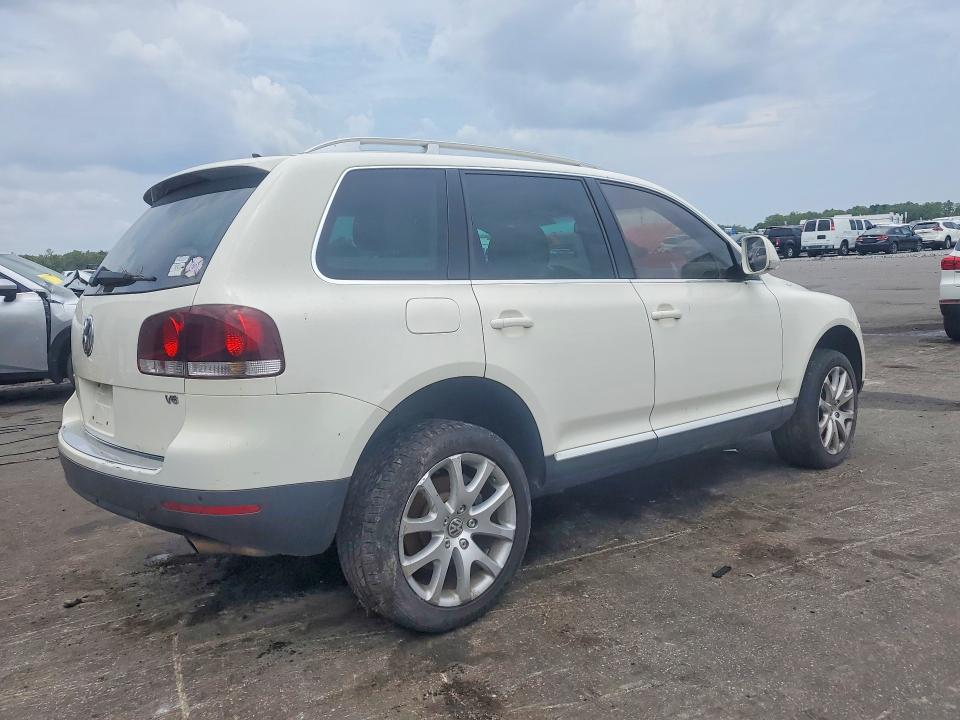 2010 Volkswagen Touareg VIN WVGBF7A95AD004354 COPART salvage auction — NORMAL WEAR, Fl - Certificate Of Title, sold $175 on 2026-08-03 (photo 3)