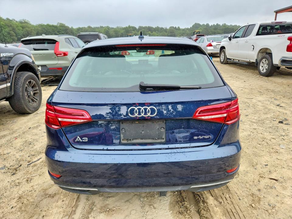 2018 Audi VIN WAUUPBFF5JA063432 COPART salvage auction — MINOR DENT/SCRATCHES, Md - Certificate Of Title, sold $3,550 on 2026-07-14 (photo 6)