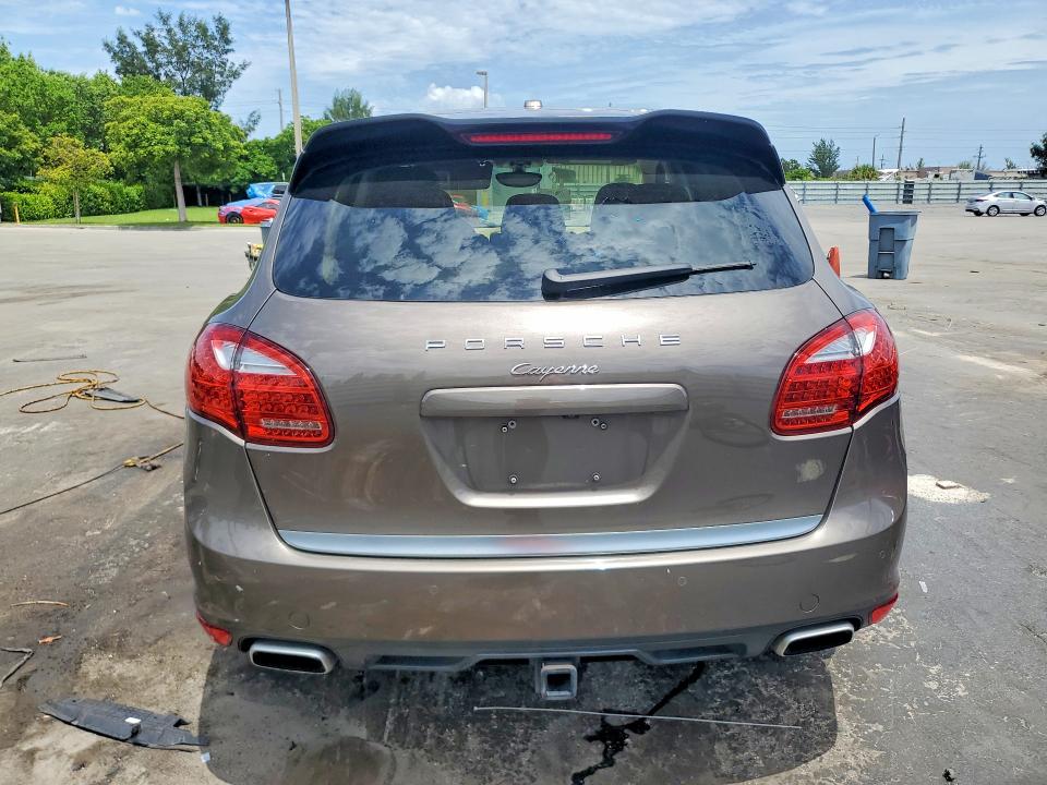 2014 Porsche Cayenne VIN WP1AA2A2XELA00637 COPART salvage auction — REAR END, Al - Certificate Of Title (P), sold $5,700 on 2026-08-14 (photo 6)