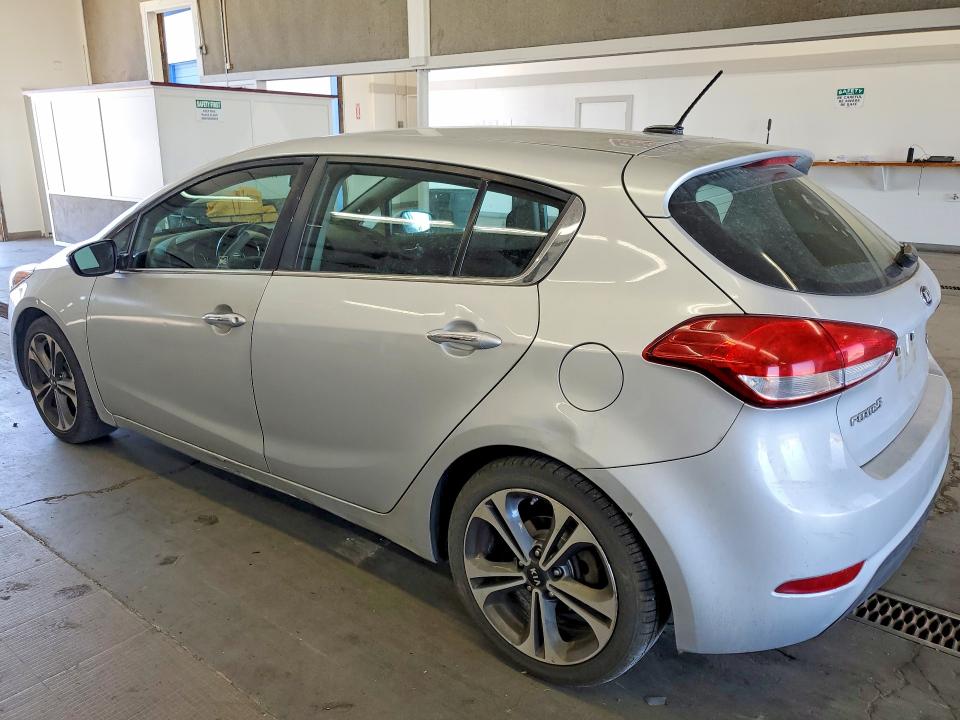 2016 Kia Forte VIN KNAFX5A82G5633021 COPART salvage auction — FRONT END, Wa - Vehicle Cert Of Ownership-Titl, sold $660 on 2026-07-25 (photo 2)