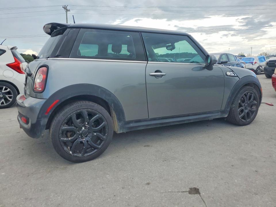 2008 Mini Cooper VIN WMWMF73598TT86697 COPART salvage auction — NORMAL WEAR, TN - CERTIFICATE OF TITLE, sold $575 on 2026-07-20 (photo 3)