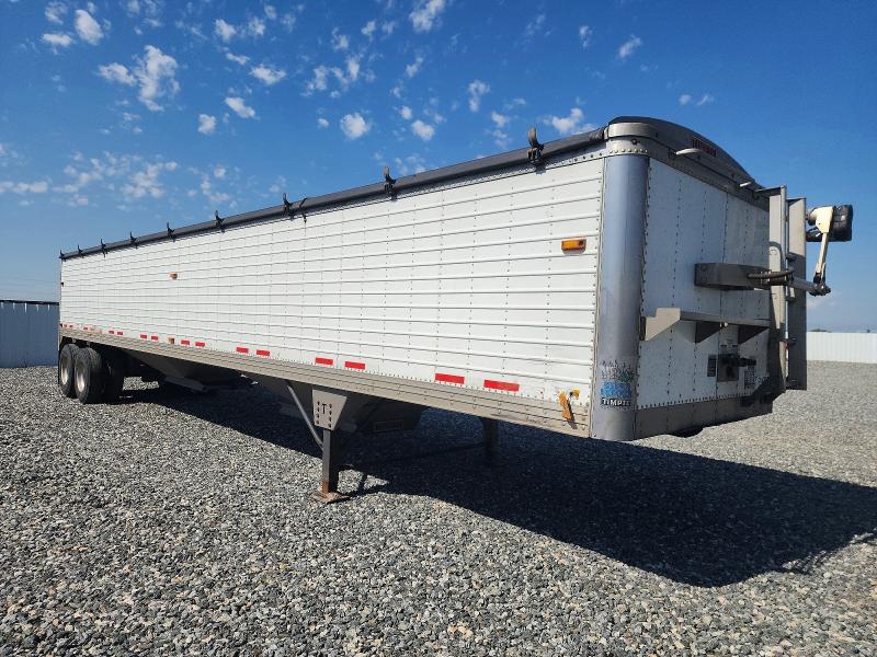 2012 Timpte Grain trailer VIN 1TDH42221CB132274 COPART salvage auction — SIDE, CO - PUBLIC - SALVAGE TITLE (P), sold $12,700 on 2026-08-27 (photo 1)