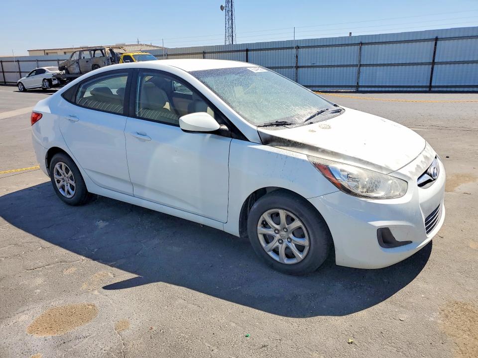 2014 Hyundai Accent VIN KMHCT4AE6EU598094 COPART salvage auction — Burn Engine, Ca - Dis/Dlr/Exp Only Clean Title, sold $325 on 2026-07-13 (photo 4)