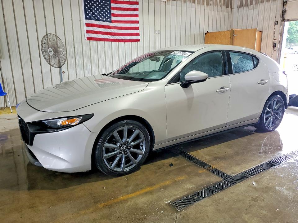 2022 Mazda 3 VIN JM1BPAKLXN1502811 COPART salvage auction — REAR END, Md - Cert Of Salvage > 75% Damage, sold $3,750 on 2026-07-16 (photo 1)