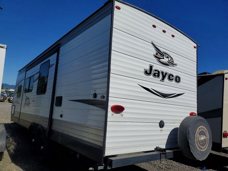 2017 Jaycee Trailer VIN 1UJBJ0BP3H77W0474 COPART salvage auction — FRONT END, OR - SALVAGE TITLE CERTIFICATE, sold $2,000 on 2026-08-27 (photo 3)